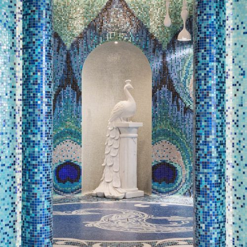 rivestimento a parete e pavimento con mosaico blu